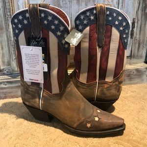 Gorgeous never worn cowboy boot